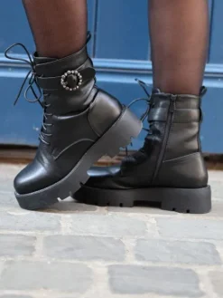 Cheap Boots Julia Noir Chaussures
