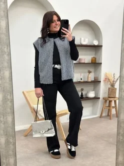 Hot Pull Elsa Noir Pulls Et Gilets